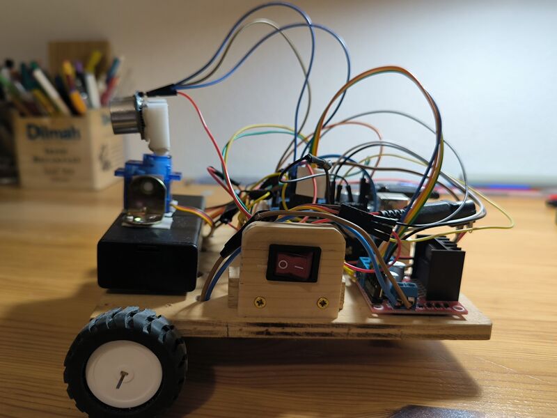 Súbor:Zo strany dynamics.jpg